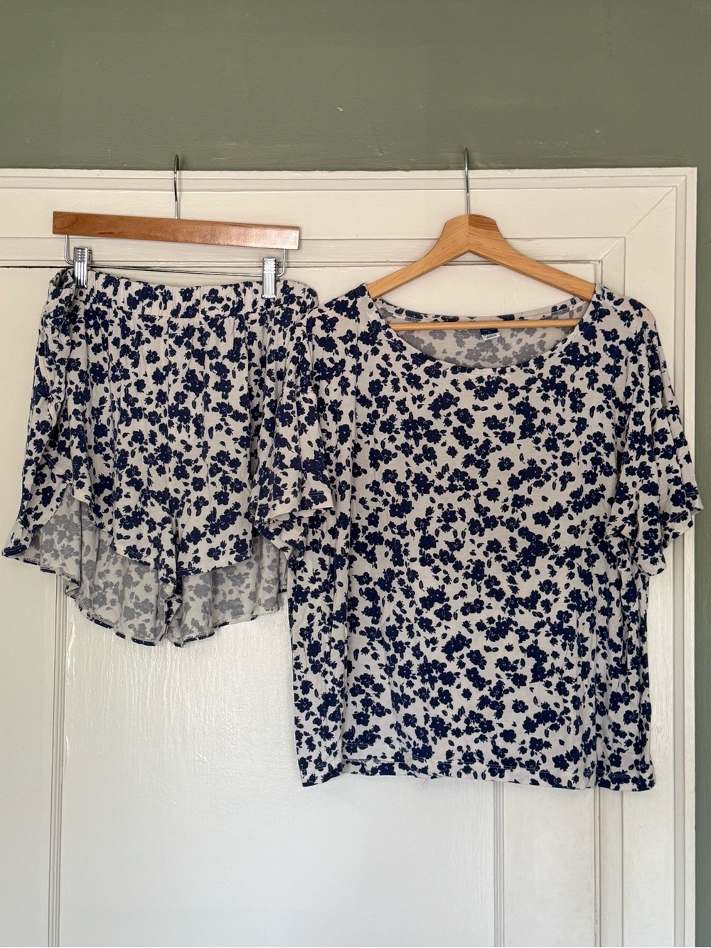 Old Navy Sunday Sleep Floral Pajama Set